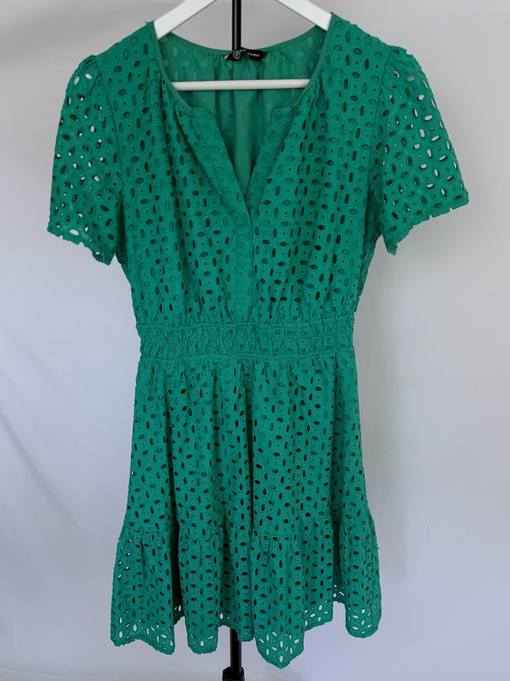 Eyelet V-Neck Short Sleeve Dress in Green
